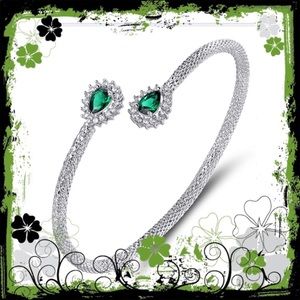 (F) BRACELET▪️Emerald Green Diamond Pave Bangle